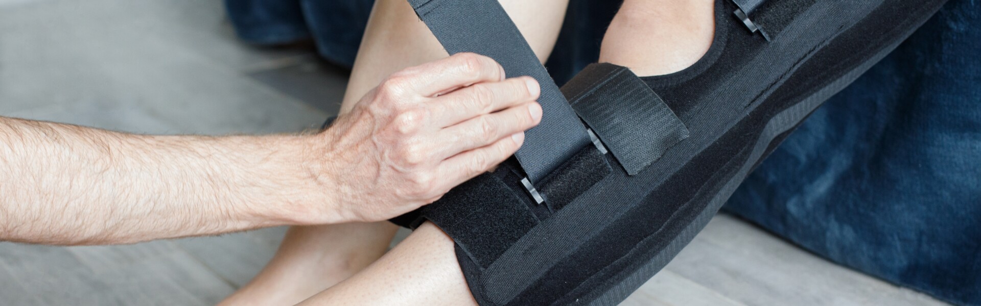 ACL rehabilitation session with physiotherapist Martin Ratcliffe at The Health Hub, Haywards Heath